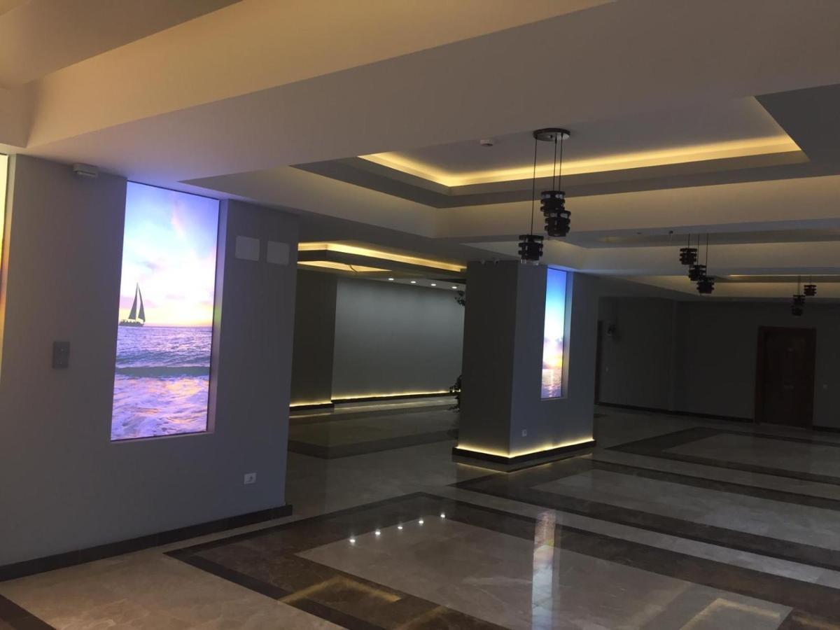 Sunrise Mamaia Appartement Buitenkant foto