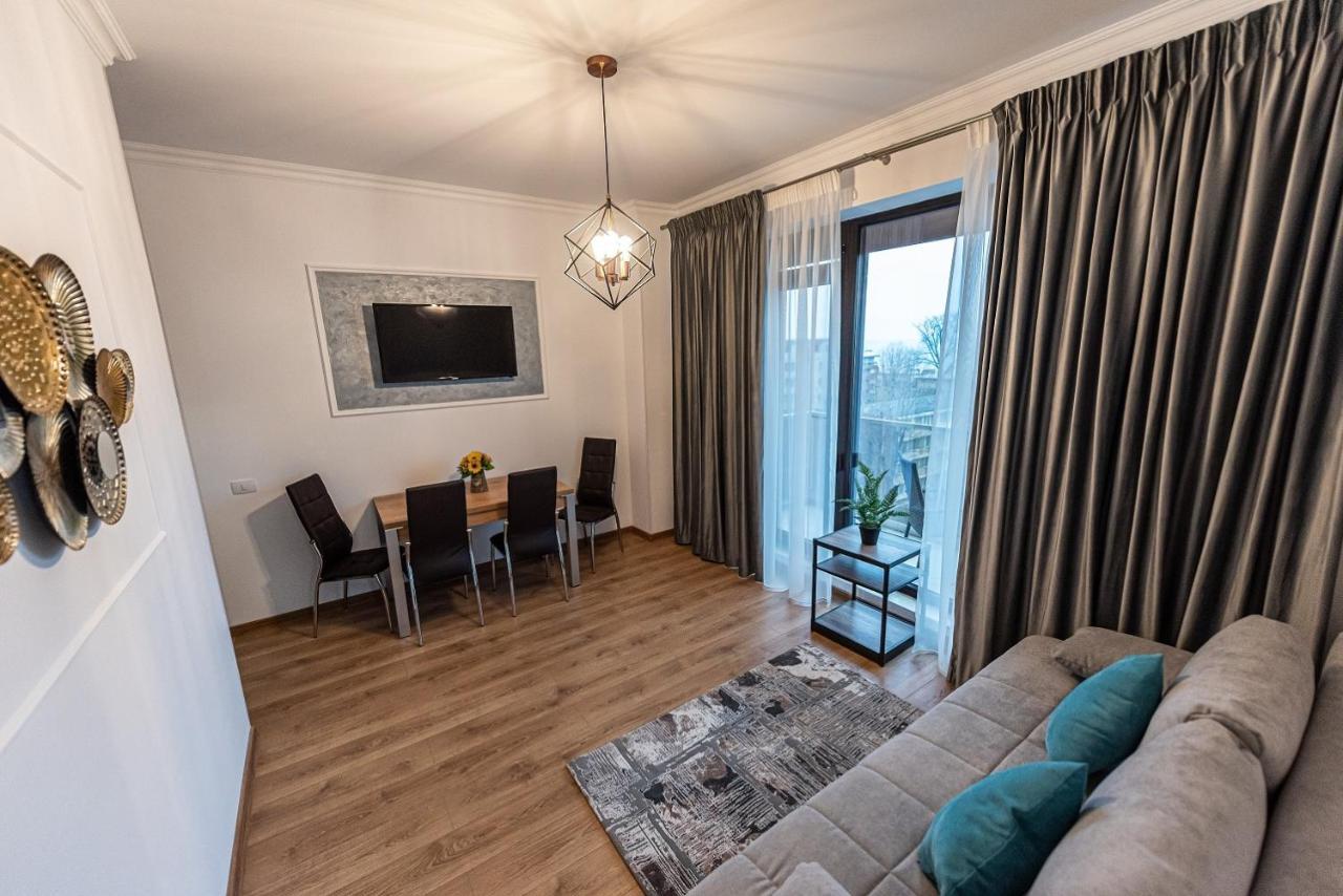 Sunrise Mamaia Appartement Buitenkant foto