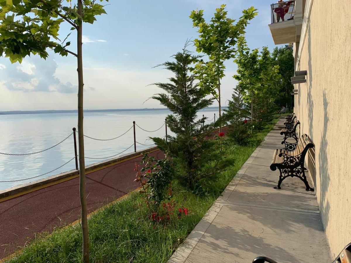 Sunrise Mamaia Appartement Buitenkant foto